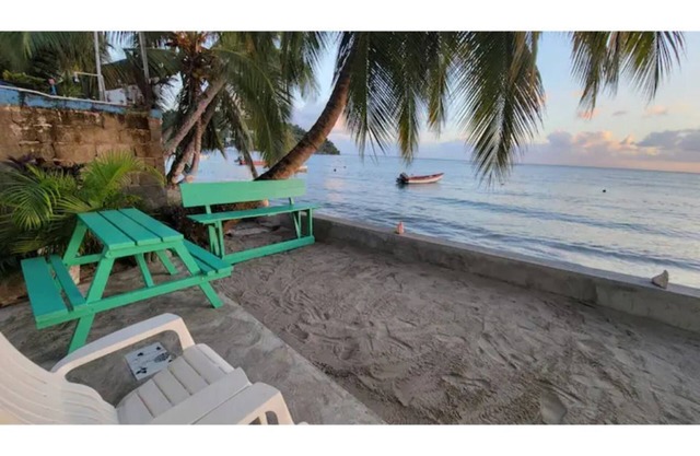 Seagull Suite B - Beach Front Living