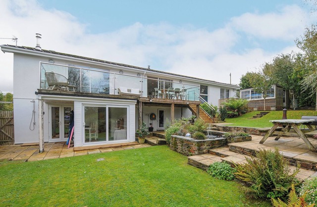 SEAMAY, pet friendly, country holiday cottage in Polzeath