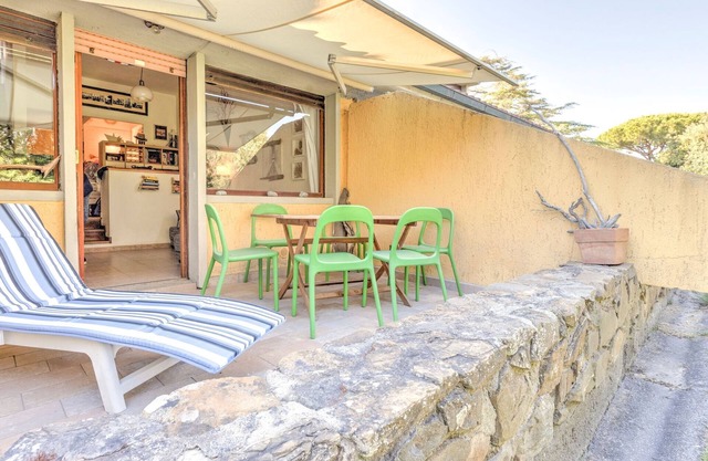 Seaside Apartment with Views