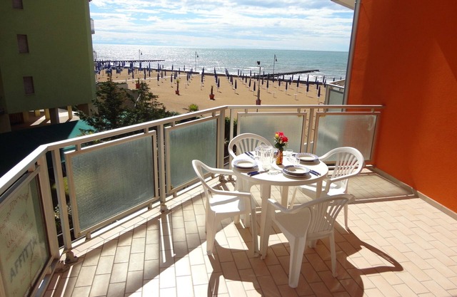 Seaview flat in Porto Santa Margherita