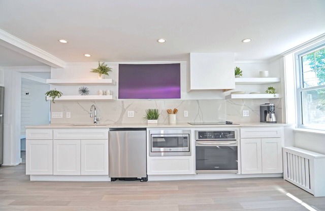 SeaWolf Downtown Mystic 2BR Lux Weekend Getaway