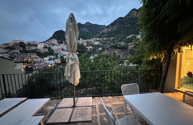 Sebastien Garden along via Marconi Positano