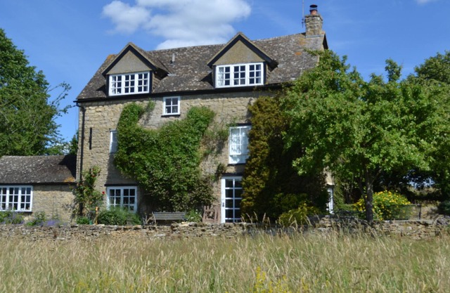 Secluded 18th Century Cotswold Cottage