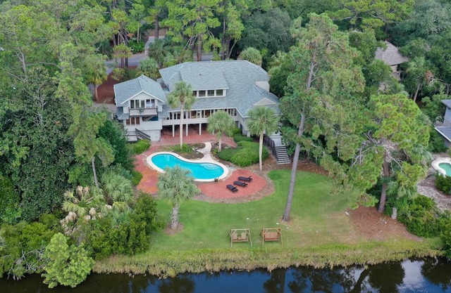 Secluded Family Retreat w/Private Pool, BBQ, Outdoor Living