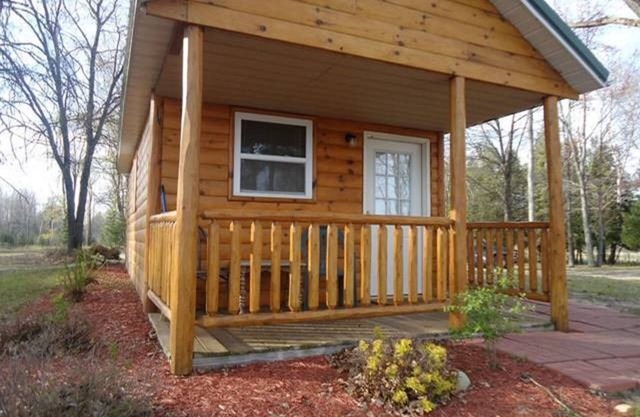 Secluded Log Cabin On Our Private Lake!