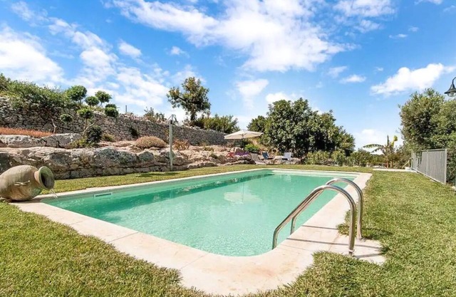 Secluded old farmhouse with a view and pool to relax in total quiet.