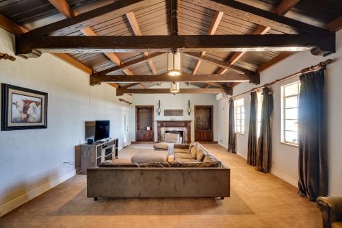 Secluded Ranch with Courtyard about 4 Mi to Odessa!