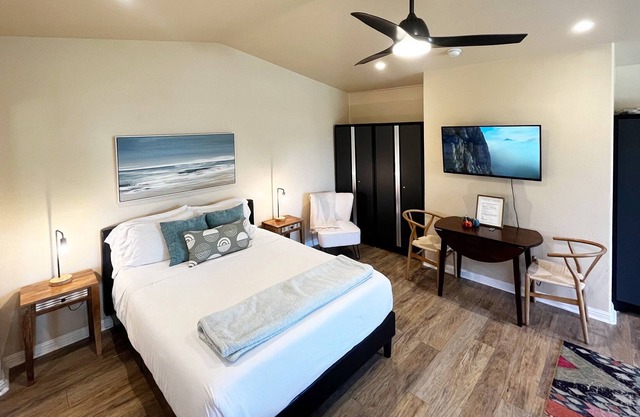 Secluded Studio, Patio/BBQ, WiFi, Smart TV, 1/2 way SF-LA, Self Checkin