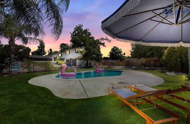 Secluded Sunshine Retreat w/ Pool, BBQ, & King Bed