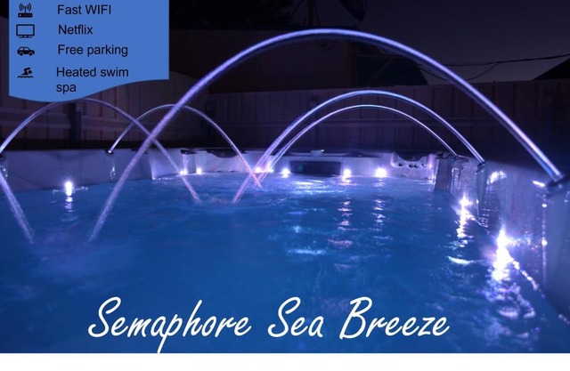 Semaphore Sea Breeze-Family Beach-Heated Plunge Pool Holiday House 4 brm 2 bath