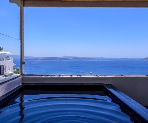 Sensia villa with Hot tub and Caldera View