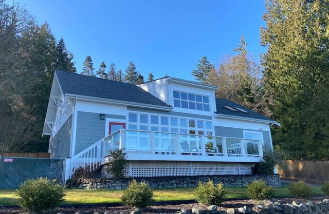 Sequim Bay Trail House- Olympics