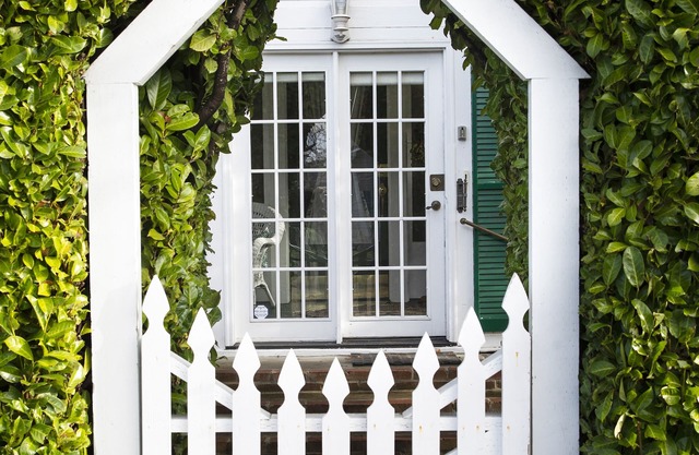 SEQUIM HERITAGE HOUSE where relaxed elegance & craftsmanship abound.