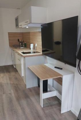 SER5 studio avec WIFI et Parking à Saint-Etienne-Du-Rouvray