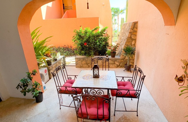 Serene and Beautiful Garden Condo - Soak up the Sun on the Stunning Private Beac