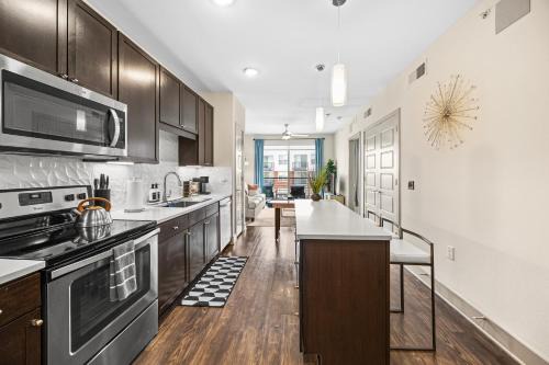 Serene Frisco Apt with Pool and Gym