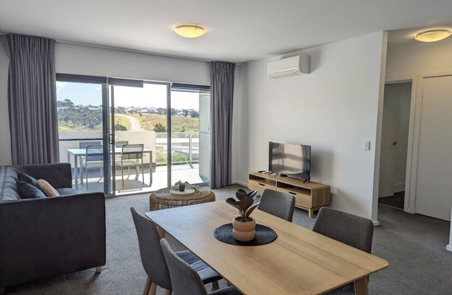 Serenity at Stromlo modern apartment @Wright