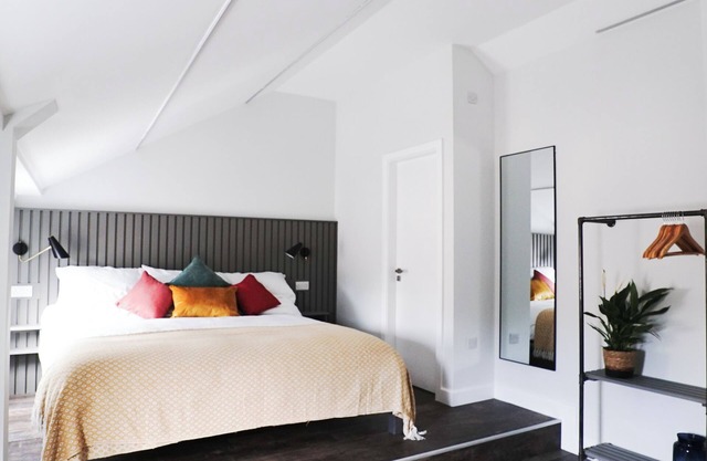 Sgwar-Boutique Rooms