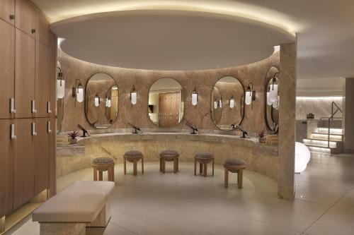 Shangri-La Eros New Delhi