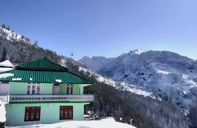 Shangrila Thachi | 2BR Mountain View By Homeyhuts
