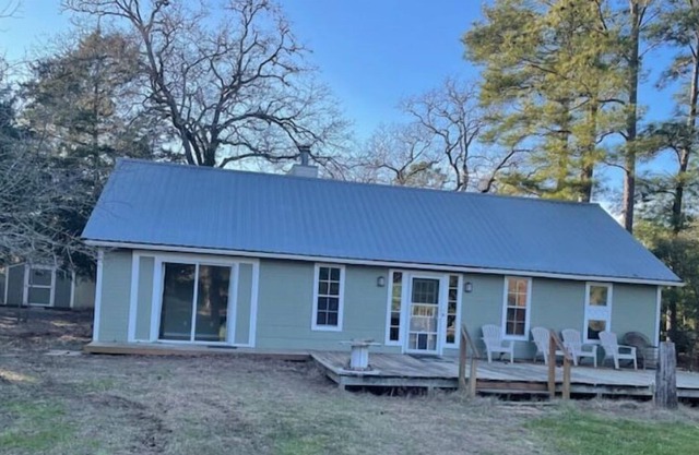 Shanti Cottage in the Lost Pines