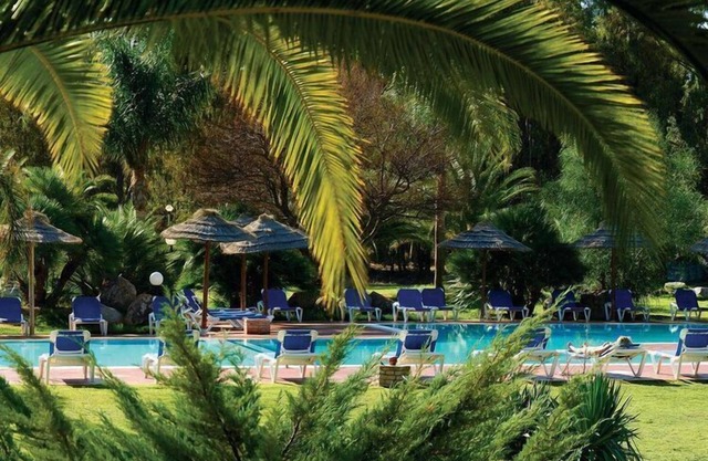 Shared Pool Apartment in Pula