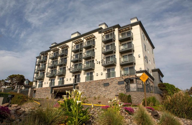 Shearwater Inn