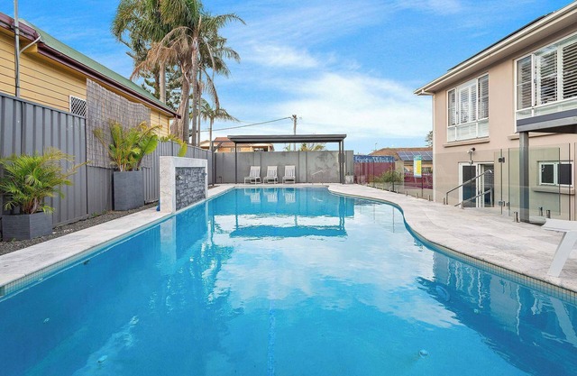 Shellharbour Poolside Escape