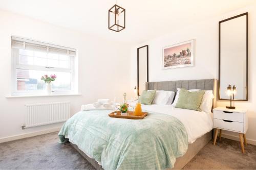 Shinfield Studio Luxury Stay - 2 Parking - Family & Business