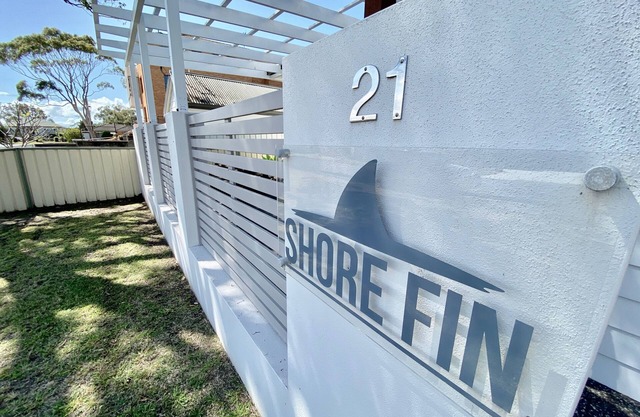 Shore Fin - Tuncurry