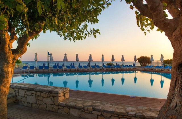Silva Beach Hotel