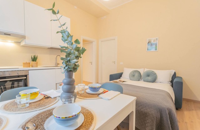 Simar Apartments Nearby Como S G Train Station