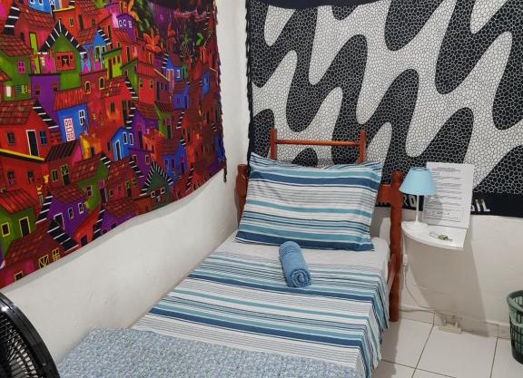 Simple single room Botafogo, Copacabana beach