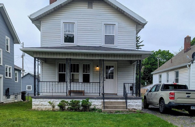 Single family home. 2 bed, 1 bath. Month to month fully furnished. Pets ok.