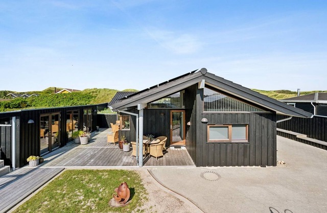 "Sinika" - 100m from the sea by Interhome