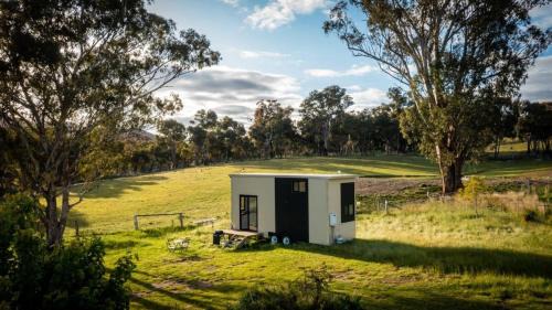 Sithuri Tiny House by Tiny Away