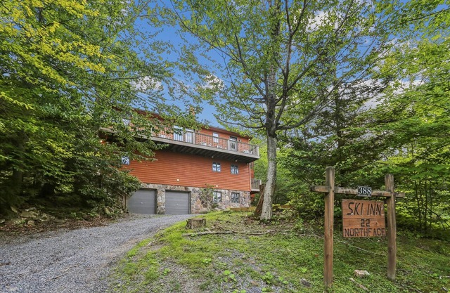 Ski easiest access to Salamander Trail!