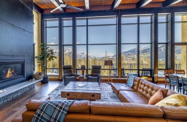 Ski In/Out I Mountain Spa Retreat | Sauna + Cold Plunge + Hot Tub