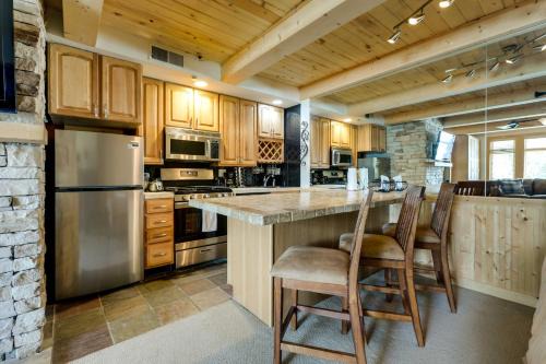 Ski-InandSki-Out Studio in Aspen Snowmass Ski Resort