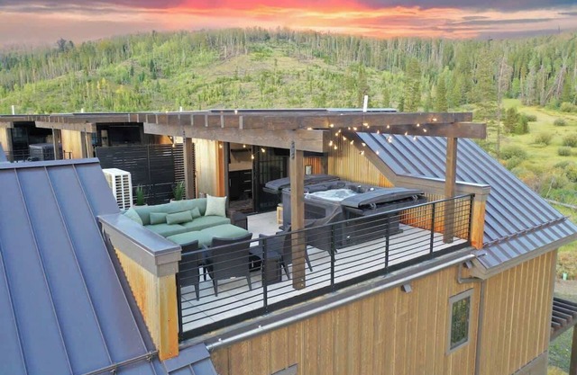 Sky High Colorado | Hot Tub Mountain View Cozy