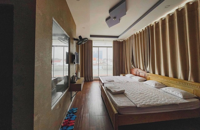 Sky Hotel