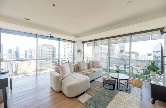 Skyline, Stunning City Views