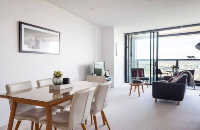 Skytower 1901 · L19 Spacious Apt, Wi-Fi, Parking