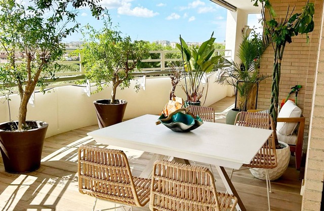 Sleek 3-bedroom apartment with panoramic Rome views