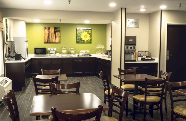 Sleep Inn & Suites Omaha Airport