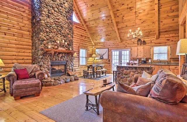 Sleeping Bear Cabin in Coosawattee Resort!