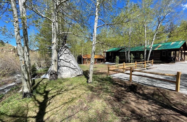 Sleepy Hollow in Ferncliff - Hot Tub