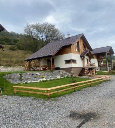 Slnečné chaty pod Ďumbierom