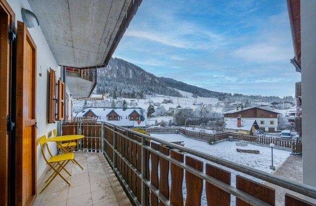 Small & Charming Apt - Overlooking the Alps