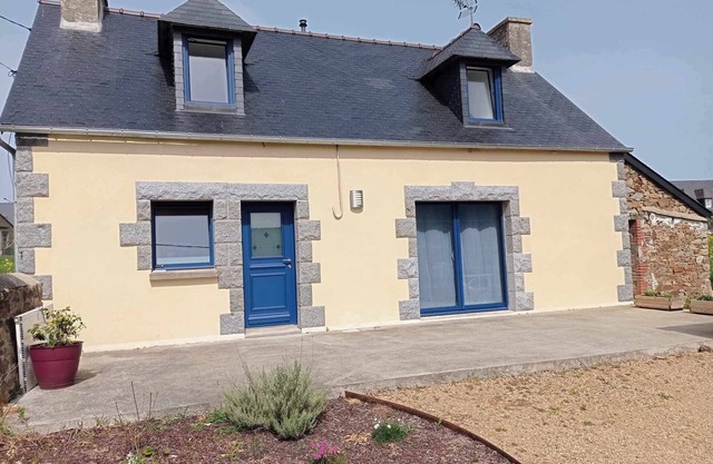 Small renovated house close to the sea. Ideal for family vacations